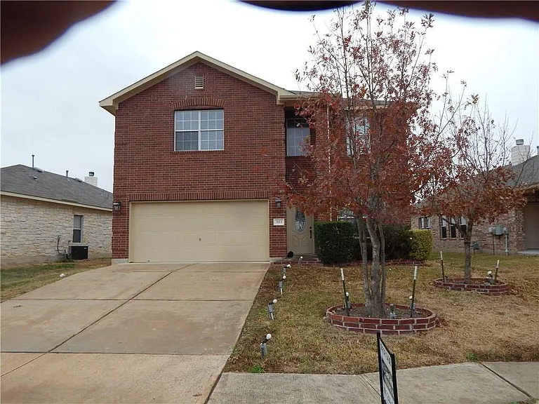 3113 Centrum Dr — Photo 1