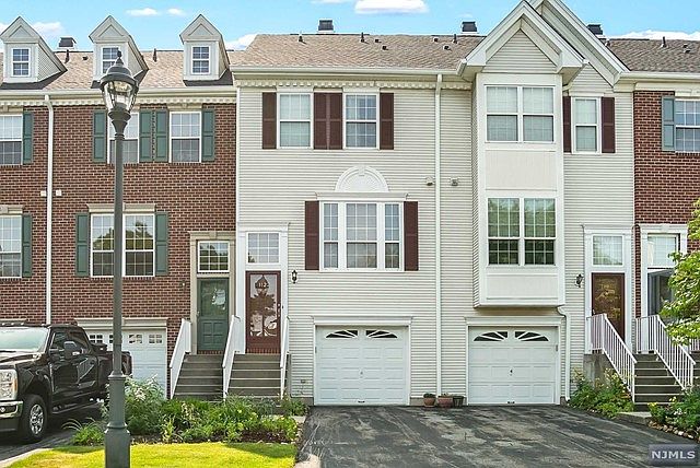 1122 Stafford St, Mahwah, NJ 07430 | Zillow