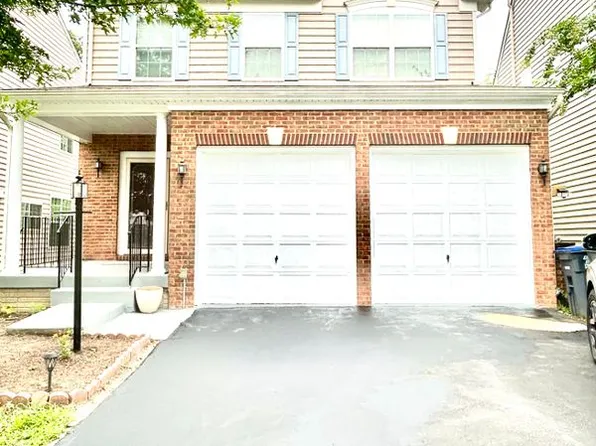 3565 Eagle Ridge Dr, Woodbridge, VA 22191