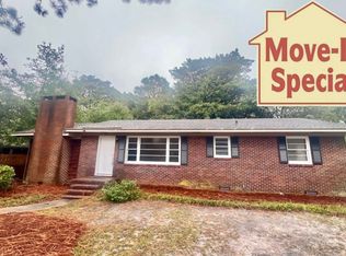 240 Oak Crest Dr, Wilmington, NC 28403