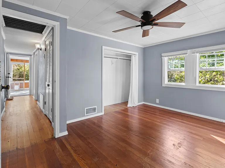 160 Como Ave — Photo 7