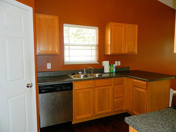 Kitchen-with pantry