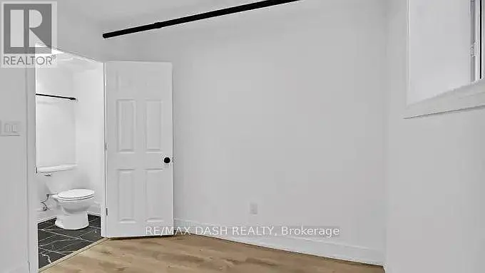 917 Saint Clair Ave W #30 — Photo 9