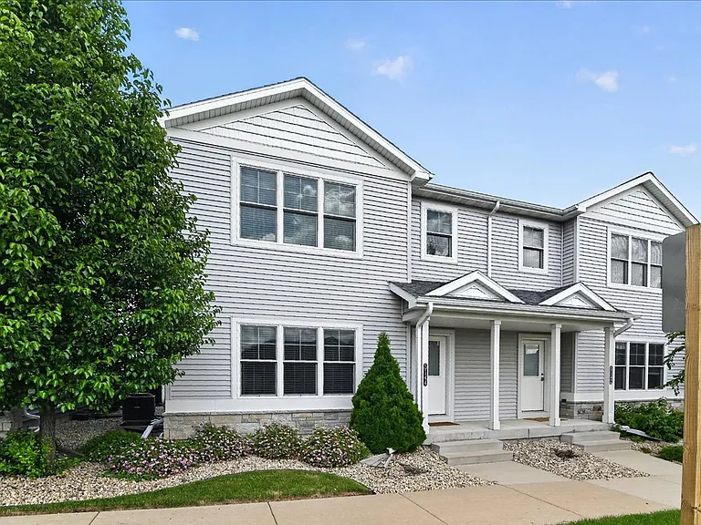 5144 Argus Ln — Photo 2