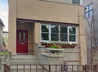 2033 N Wolcott Ave, Chicago, IL 60614