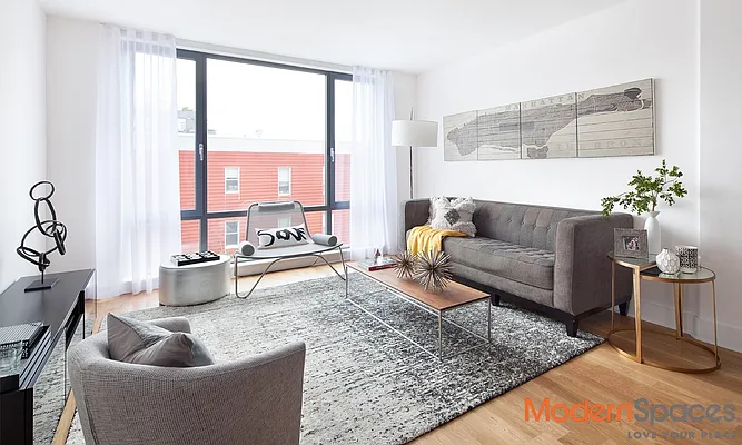 Sold by Modern Spaces | media 4