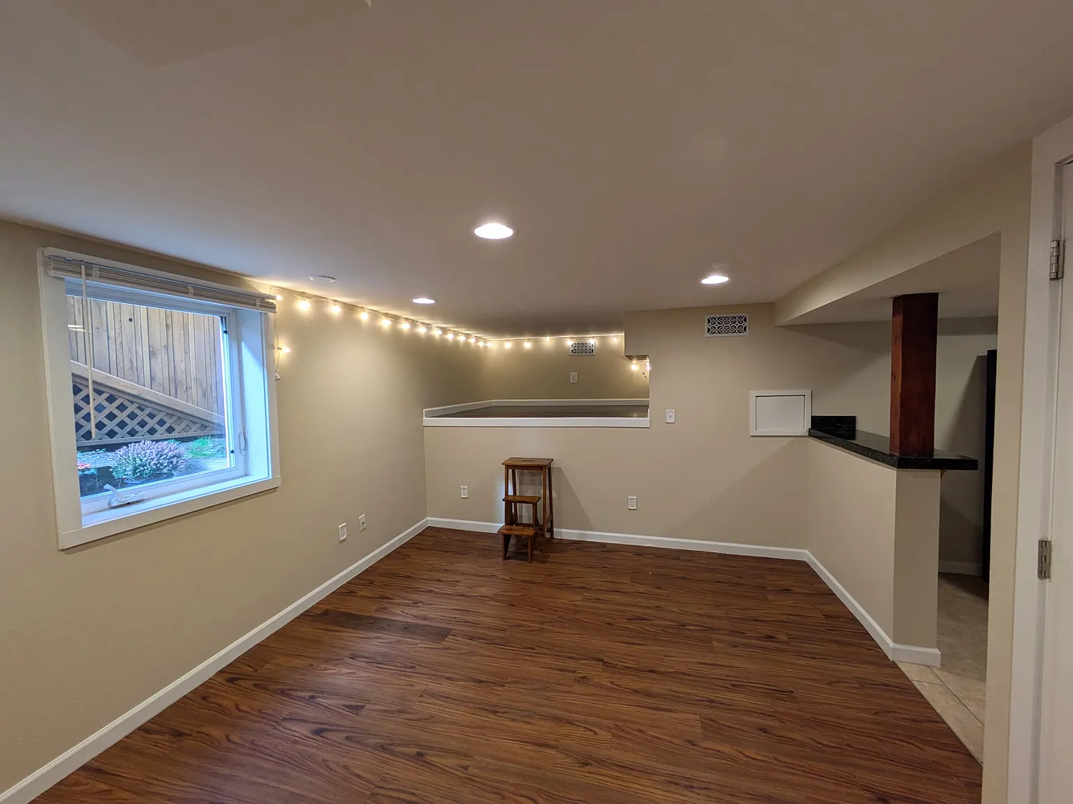 Studio, 600 sqft, $1,159 — Photo 2