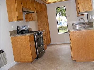 5th image of 8452 Capricorn Way Unit 87