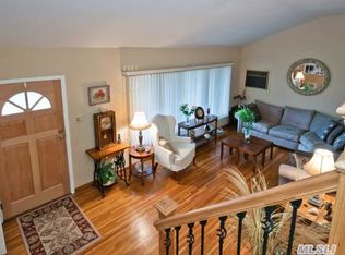 2444 Swenson Pl, Bellmore, NY 11710