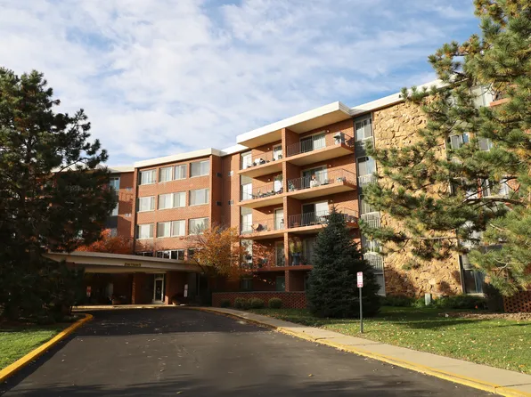 16 E Old Willow Rd APT 106S, Prospect Heights, IL 60070