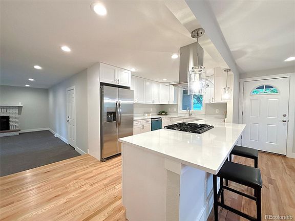 4th image of 1225 W 7th Avenue Drive