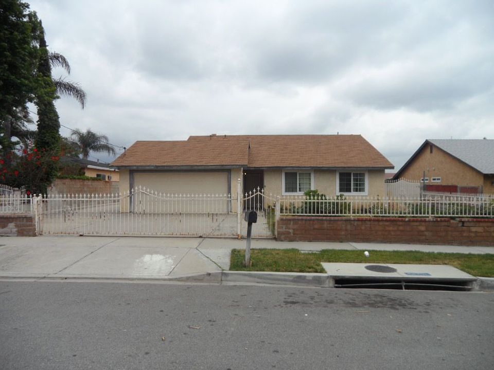 1st image of 7749 Aspen Ave