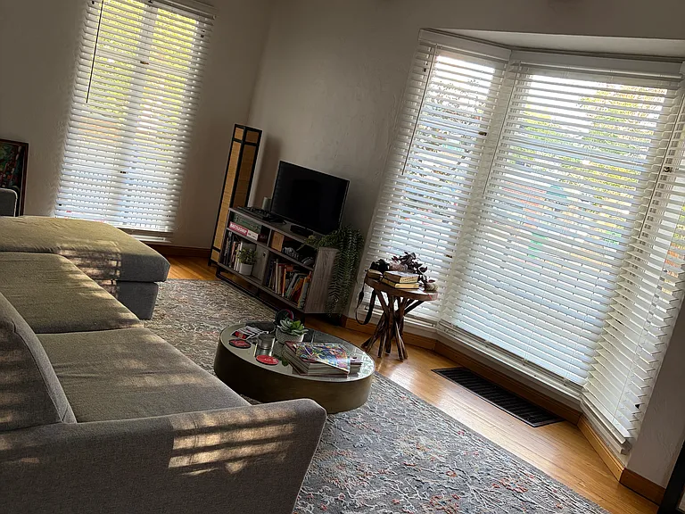 347 Mary St — Photo 15