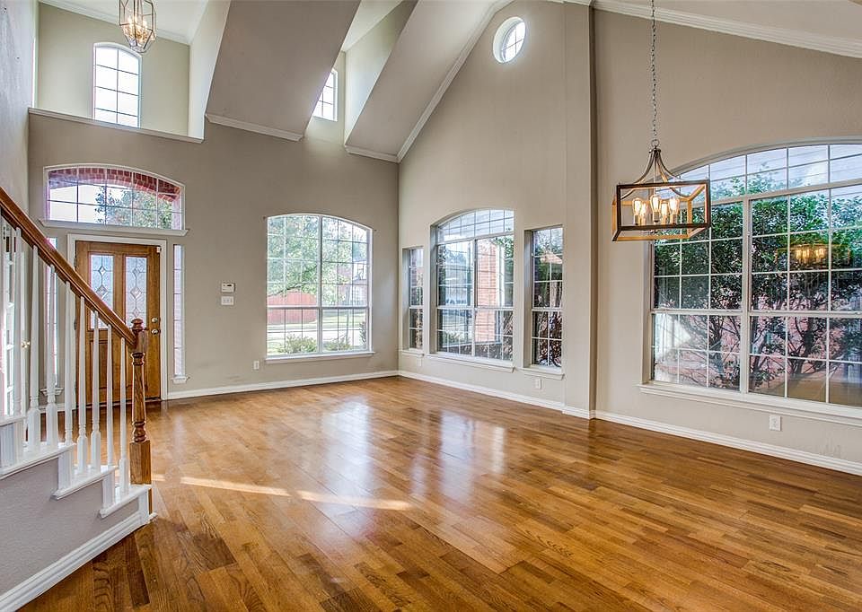 1st image of 408 Laura Ln