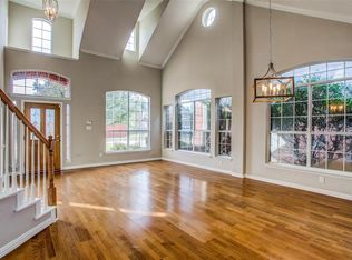 408 Laura Ln, Grand Prairie, TX 75052