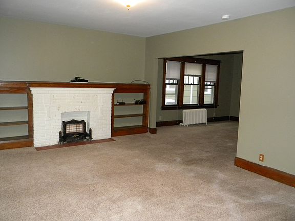 3rd image of 237 Tacoma Avenue # Fl 1ST