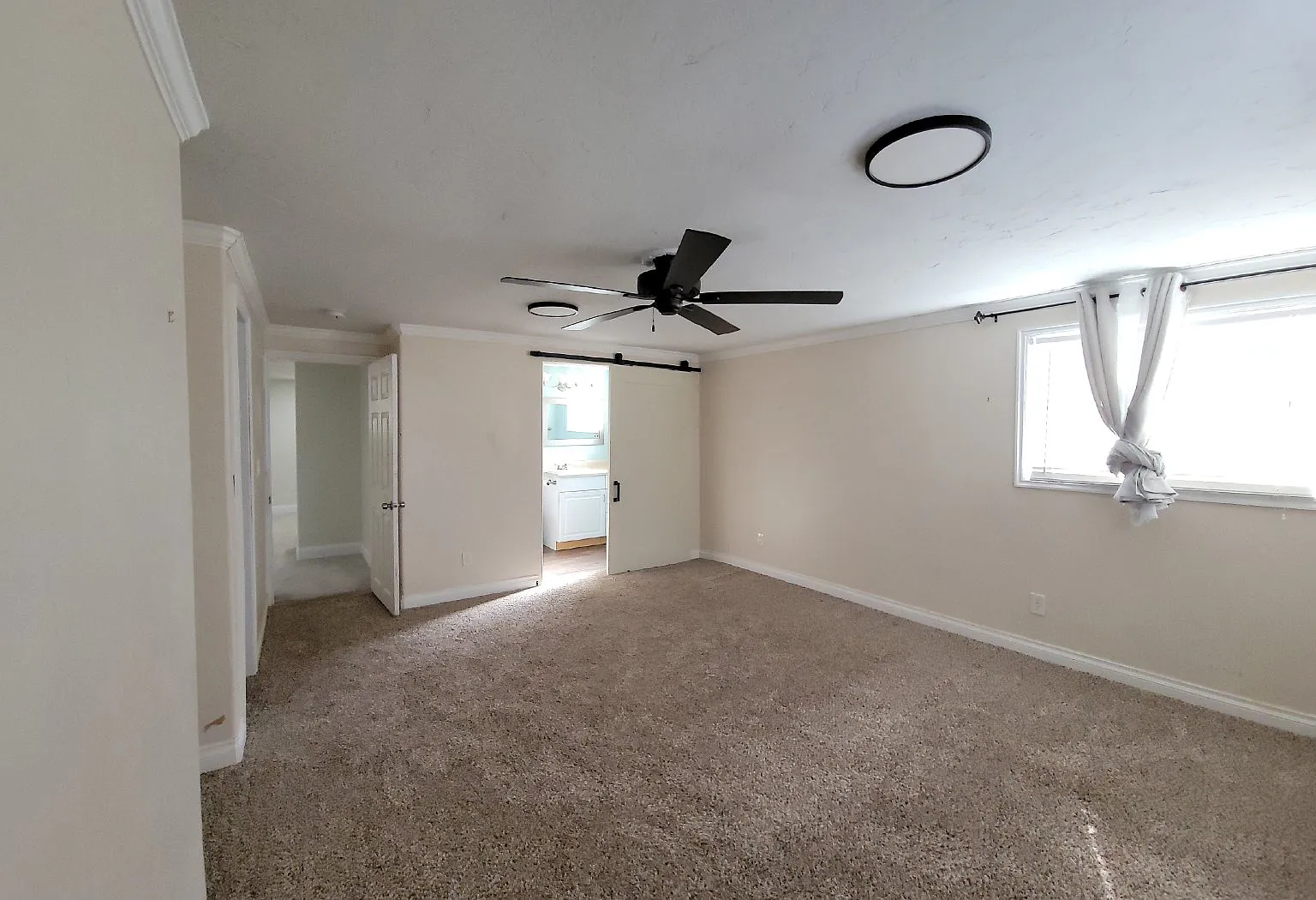 1 bed, 1.0 bath, 950 sqft, $950 — Photo 4