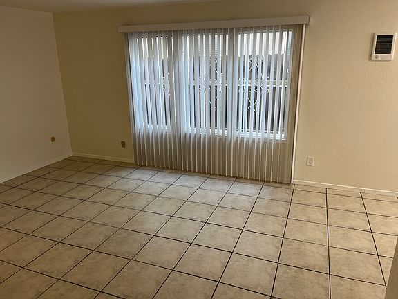 Living room - view from front door.