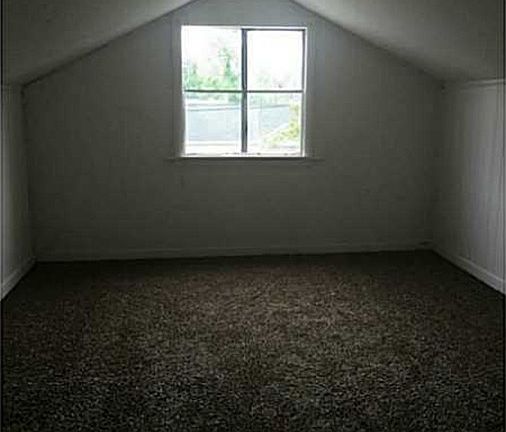 3rd image of 3316 Downes St