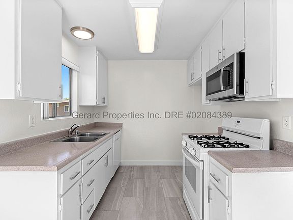 3rd image of 16781 Hoskins Ln APT D