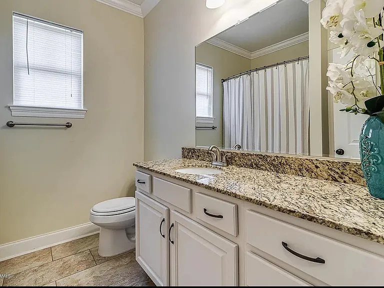 201 Churchill Dr — Photo 14