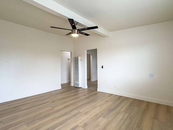 4th image of 304-334 65th St #6435
