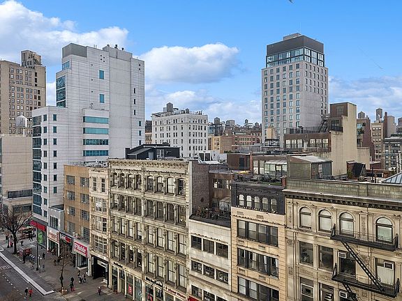 4th image of 7 E 14th St APT 1107