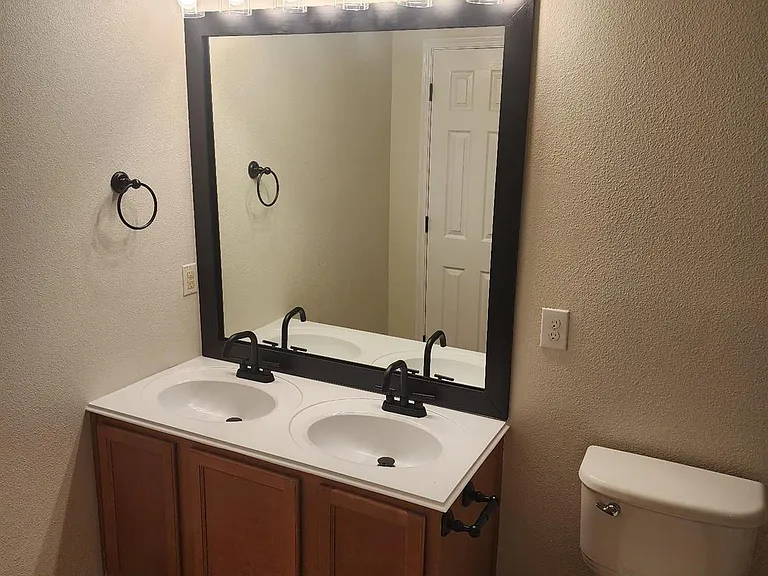 4519 Woodspring Glen Ln — Photo 30