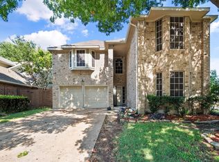 700 Keessee Dr, Cedar Hill, TX 75104