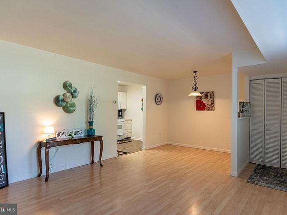 5th image of 9200 Bridle Path Ln