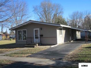 415 S Main St, Mason City, IL 62664