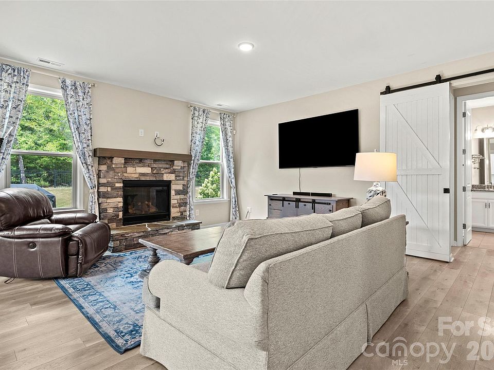 1st image of 5519 Braddock Mill Way