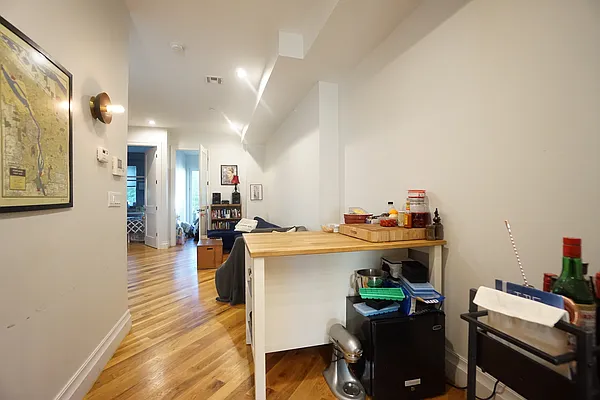 Rented by Rennit Inc. | media 19