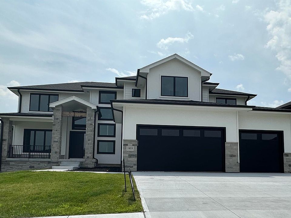 1st image of 19019 Sycamore Dr