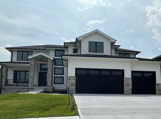 19019 Sycamore Dr, Gretna, NE 68028
