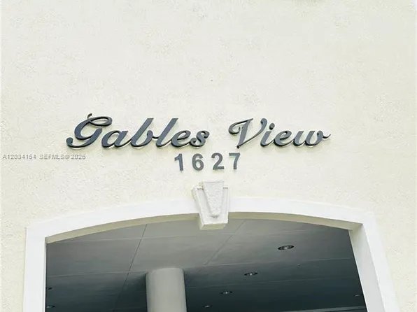 1627 SW 37th Ave APT 1102, Miami, FL 33145