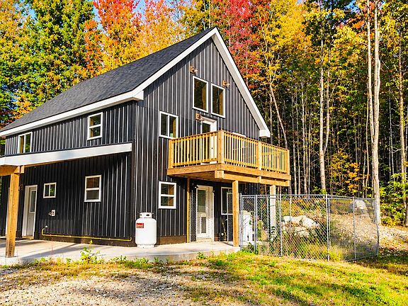 3rd image of 133 Grandview Road