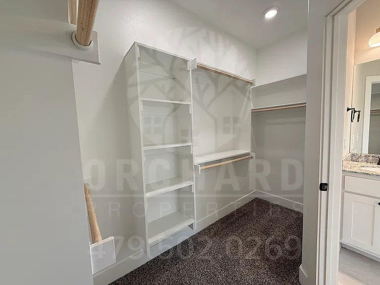 927 Fair Oaks St — Photo 15