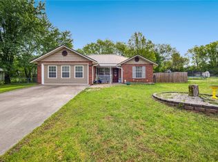 312 Stapleton Pl, Lincoln, AR 72744