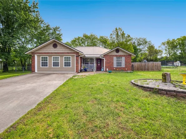 312 Stapleton Pl, Lincoln, AR 72744