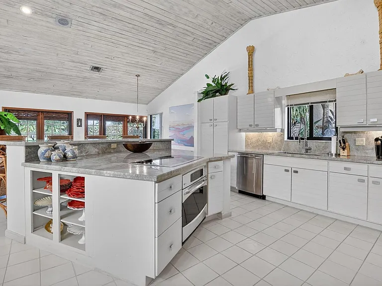 22519 Esplanada Cir W — Photo 23