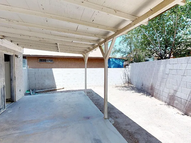 4005 Saguaro Ln — Photo 8
