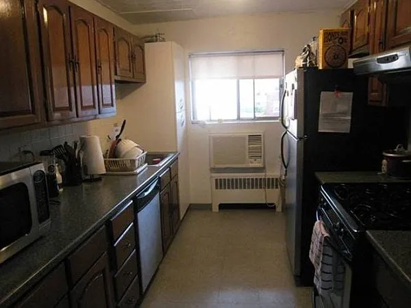 2 bed, 1.0 bath, 800 sqft, $2,800 — Photo 3