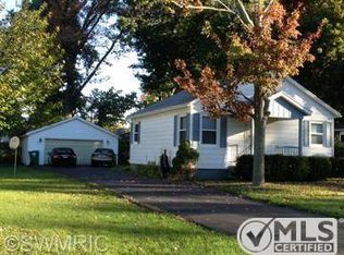 9 E Hazelwood Ct, Battle Creek, MI 49015
