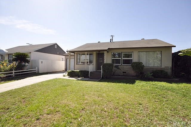 1st image of 1052 E 131st St