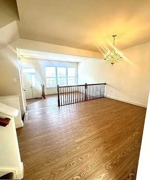 637 McLeary Sq SE — Photo 5