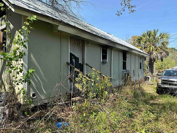 3rd image of 629 Osceola St