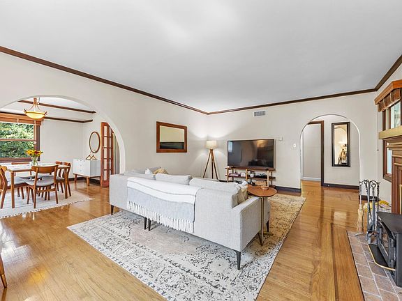 4th image of 1219 Amador Street