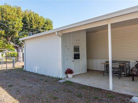 5th image of 12130 Palm Dr