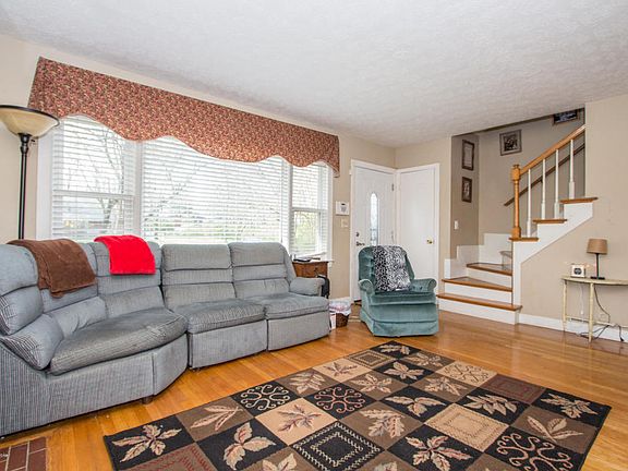 4th image of 4019 Busath Ave